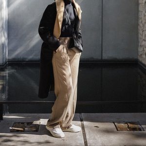 Aritzia Wilfred EFFORTLESS PANT in Pine Bark